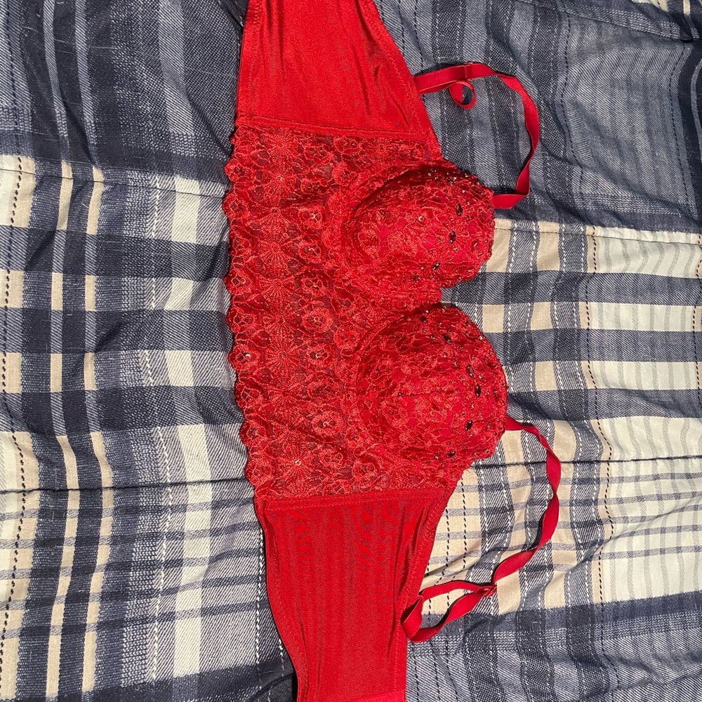 Windsor Red Lace Bralette with Floral Detailing